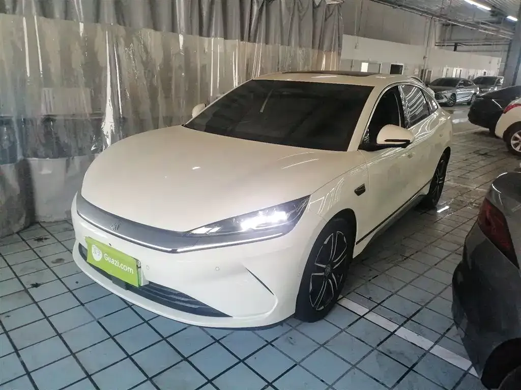 BYD Qin L — фото 10