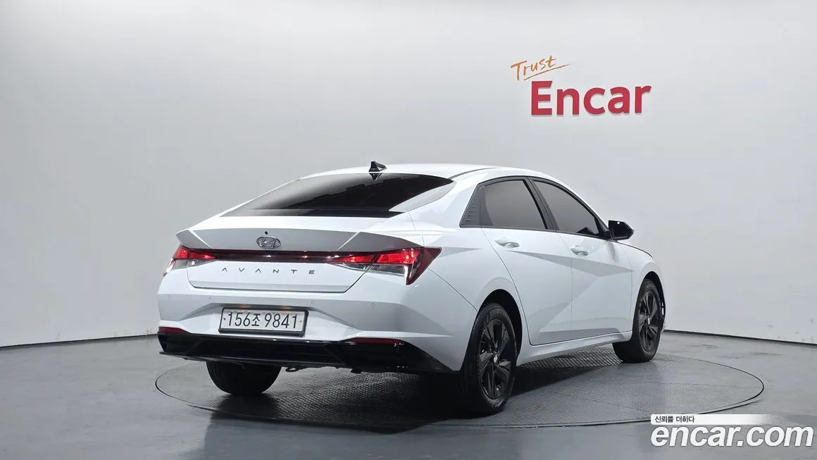 Hyundai AVANTE — фото 5