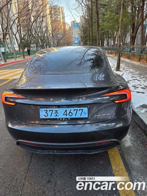 Tesla Model 3 — фото 6