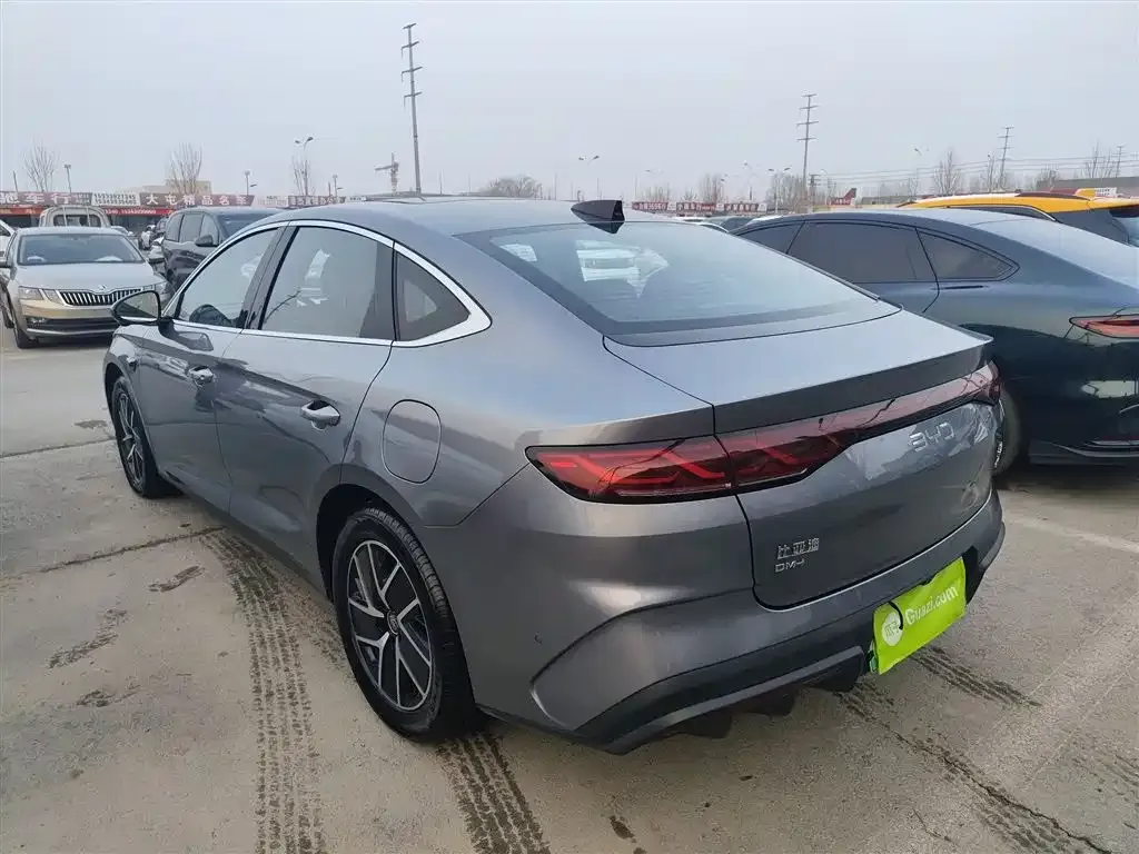BYD Qin L — фото 10