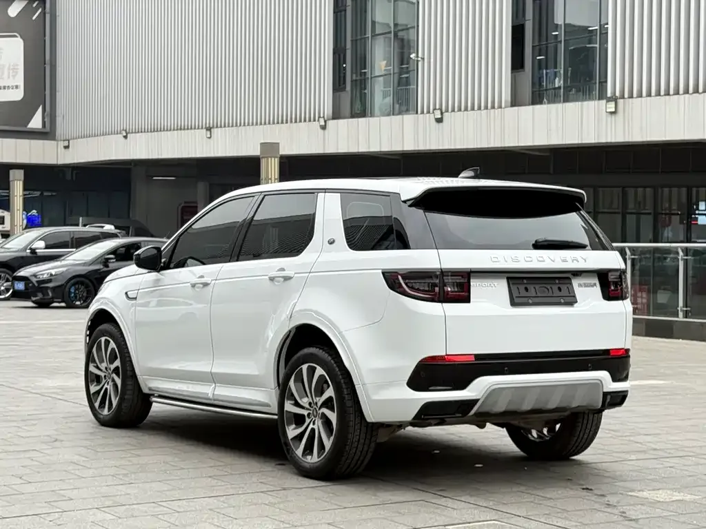 Land Rover Discovery Sport — фото 8