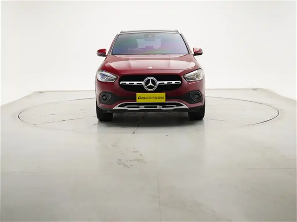 Mercedes-Benz GLA — фото 10