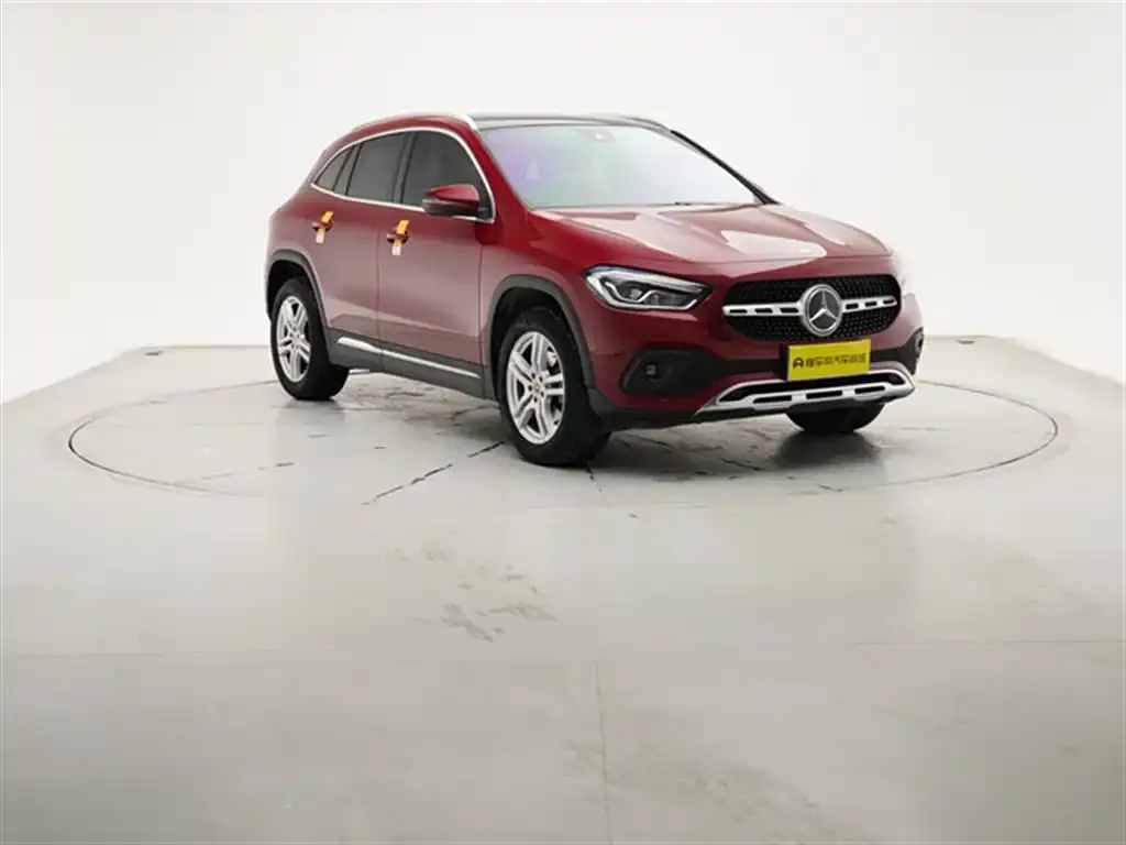 Mercedes-Benz GLA — фото 6