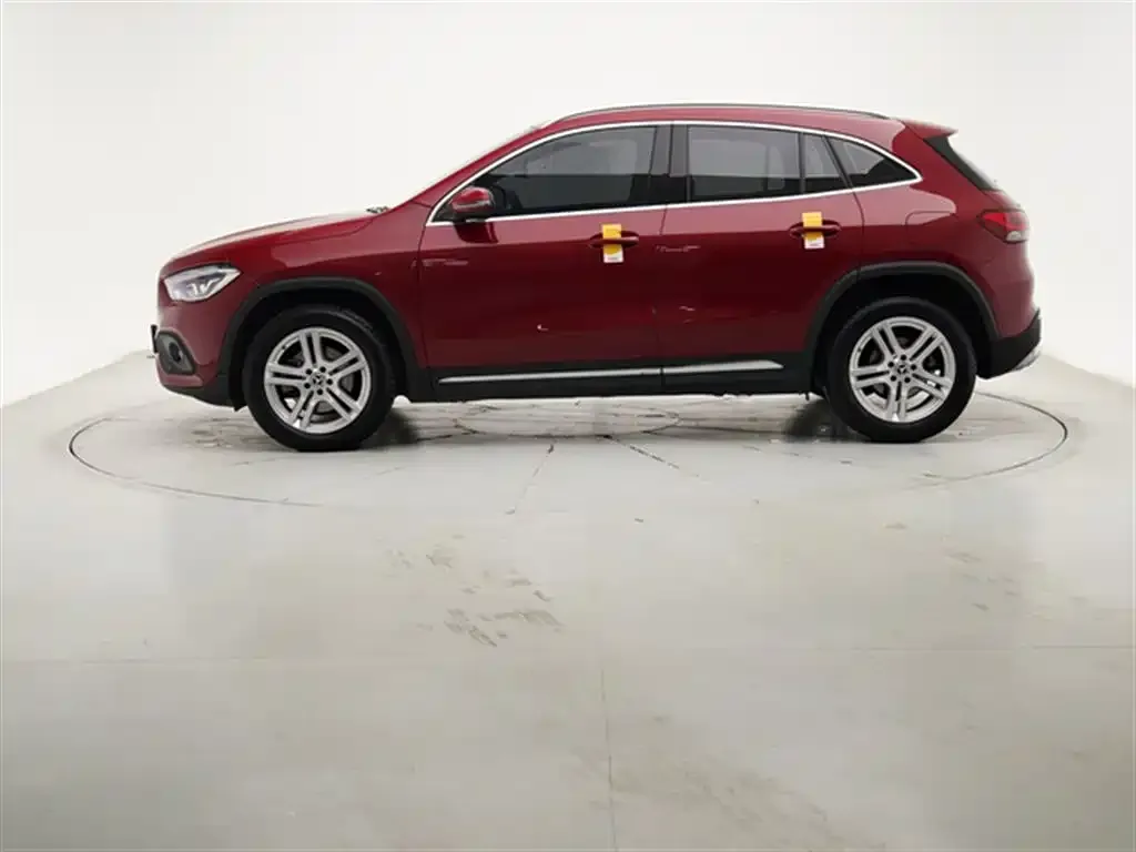Mercedes-Benz GLA — фото 3