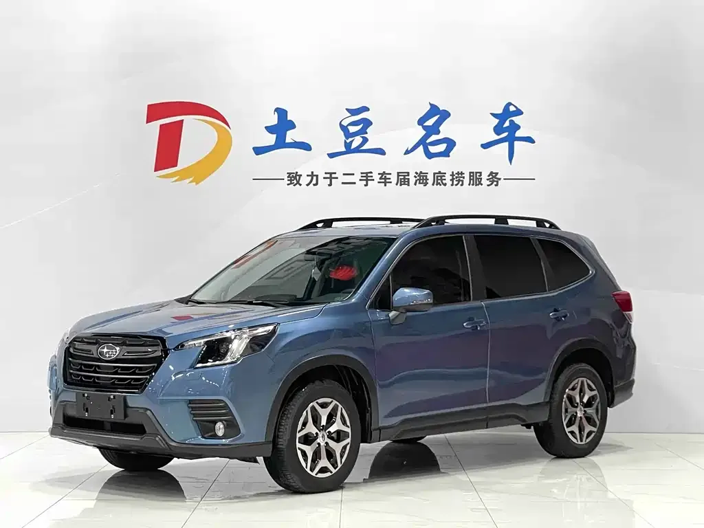 Subaru Forester — фото 1