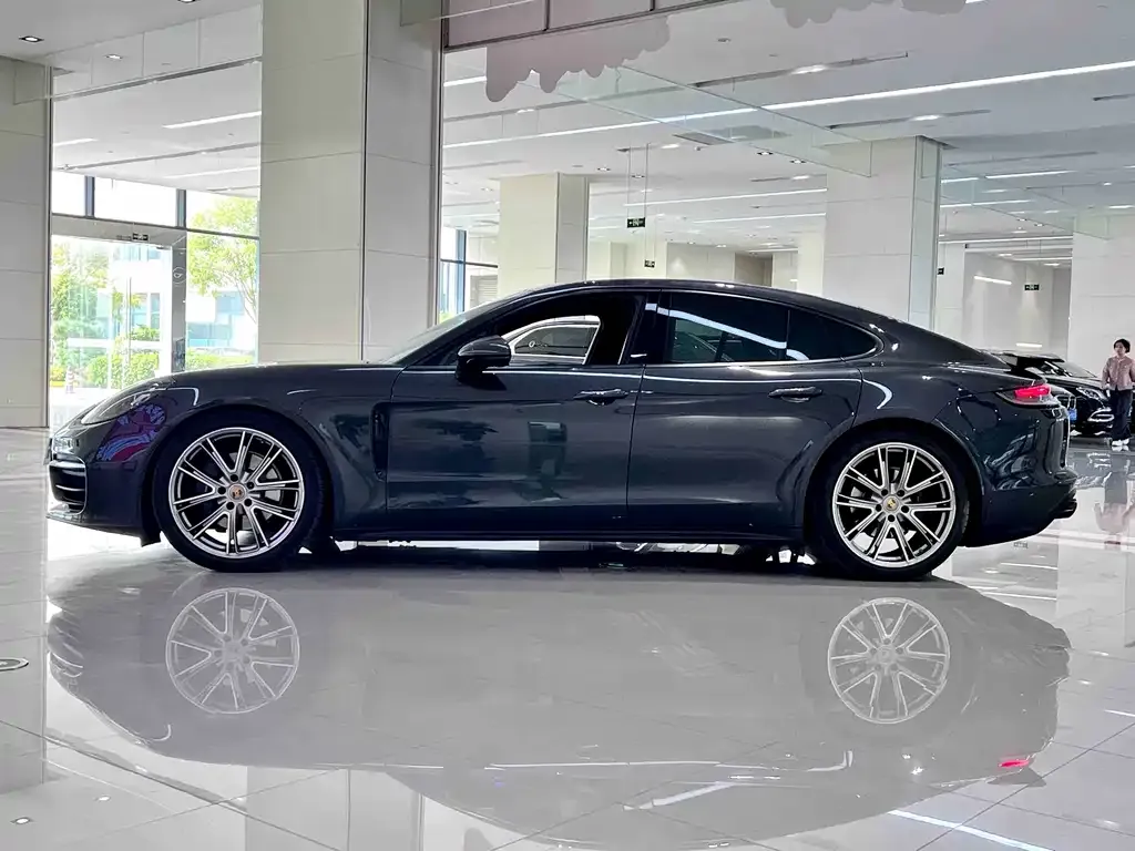 Porsche Panamera — фото 2