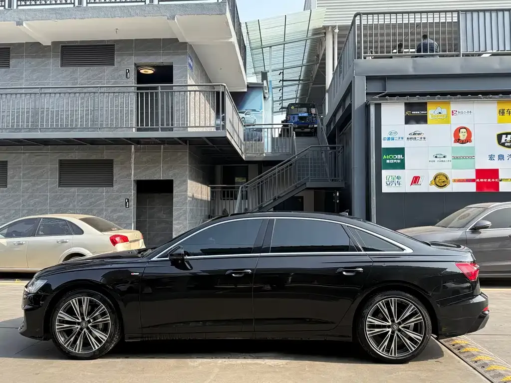 Audi A6L — фото 4
