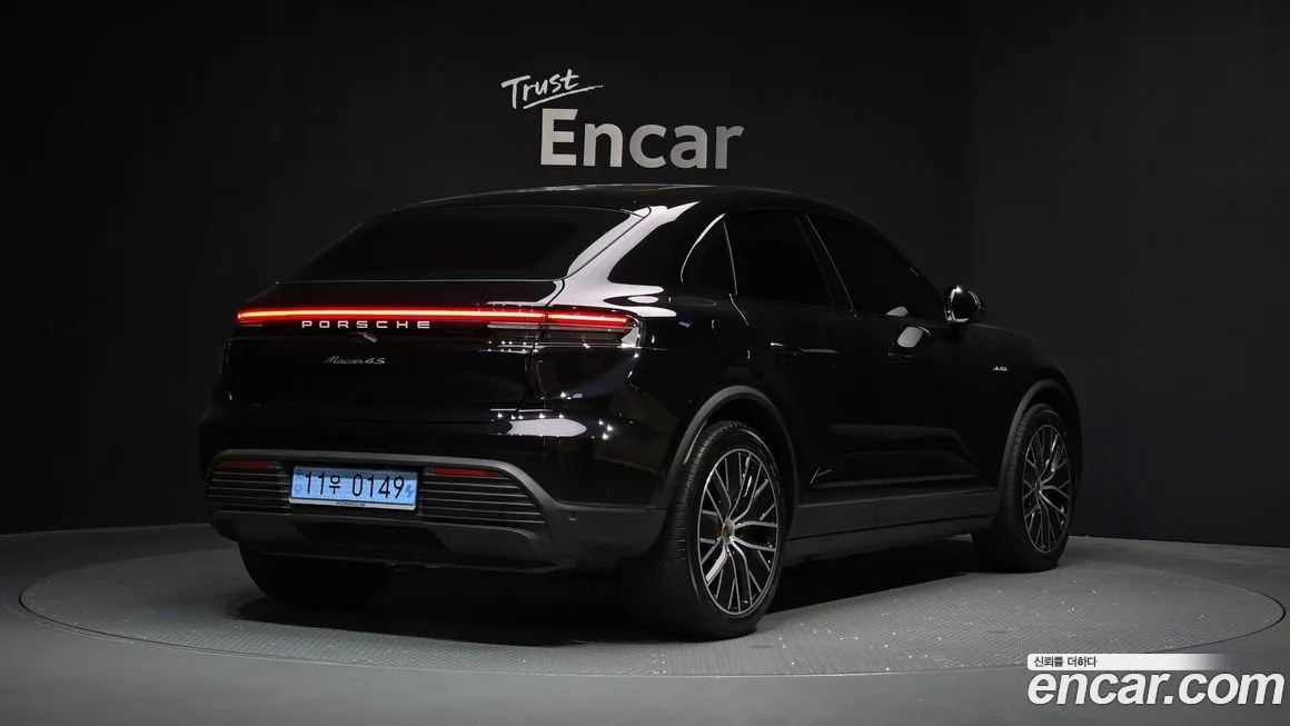 Porsche Macan — фото 4