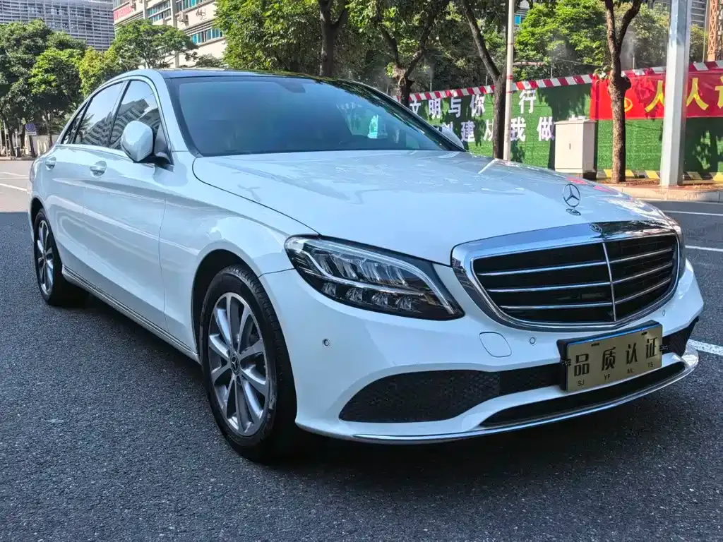 Mercedes-Benz C-Class — фото 2