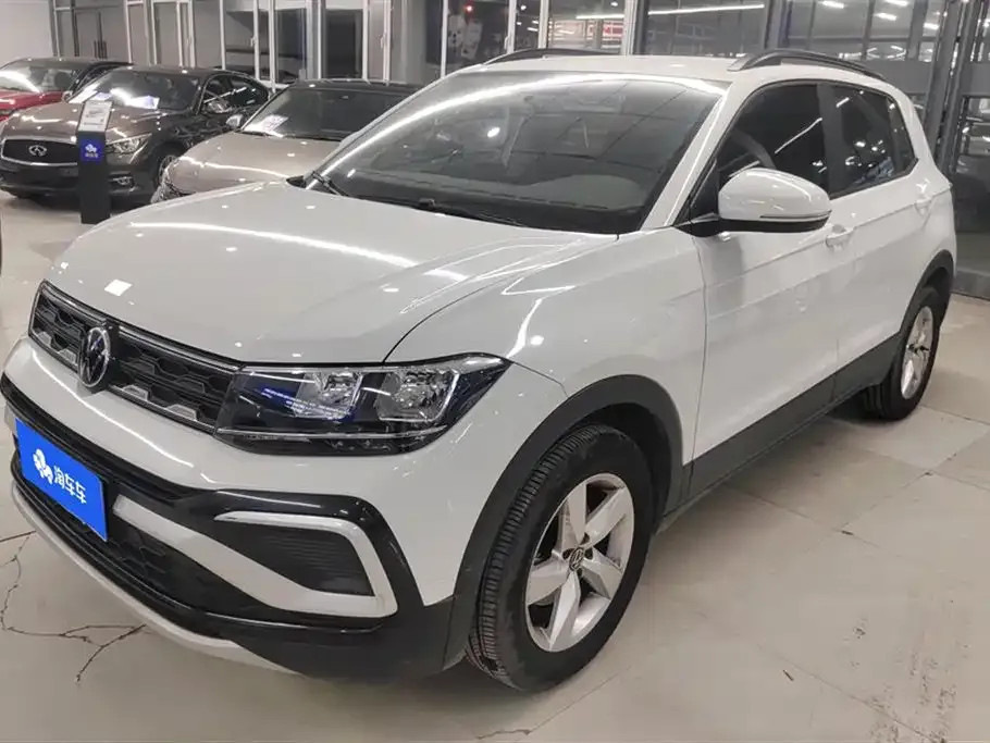 Volkswagen T-Cross — фото 1