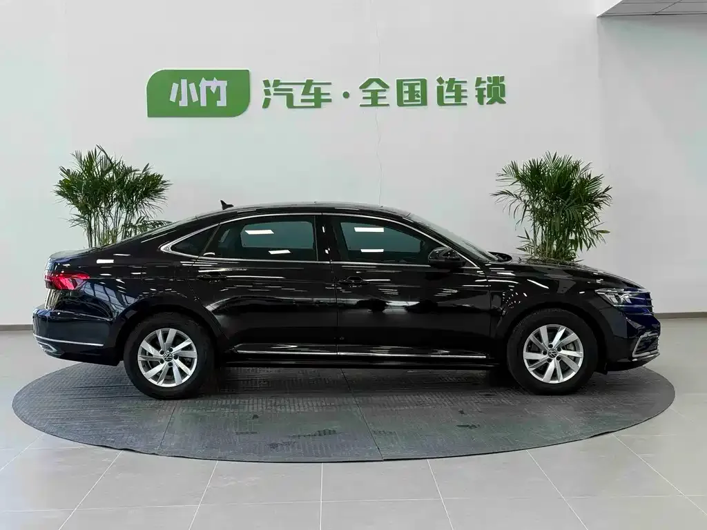 Volkswagen Passat — фото 8