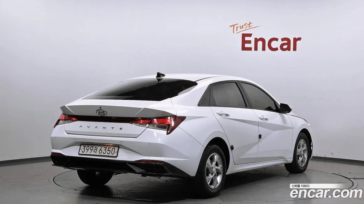 Hyundai AVANTE — фото 2