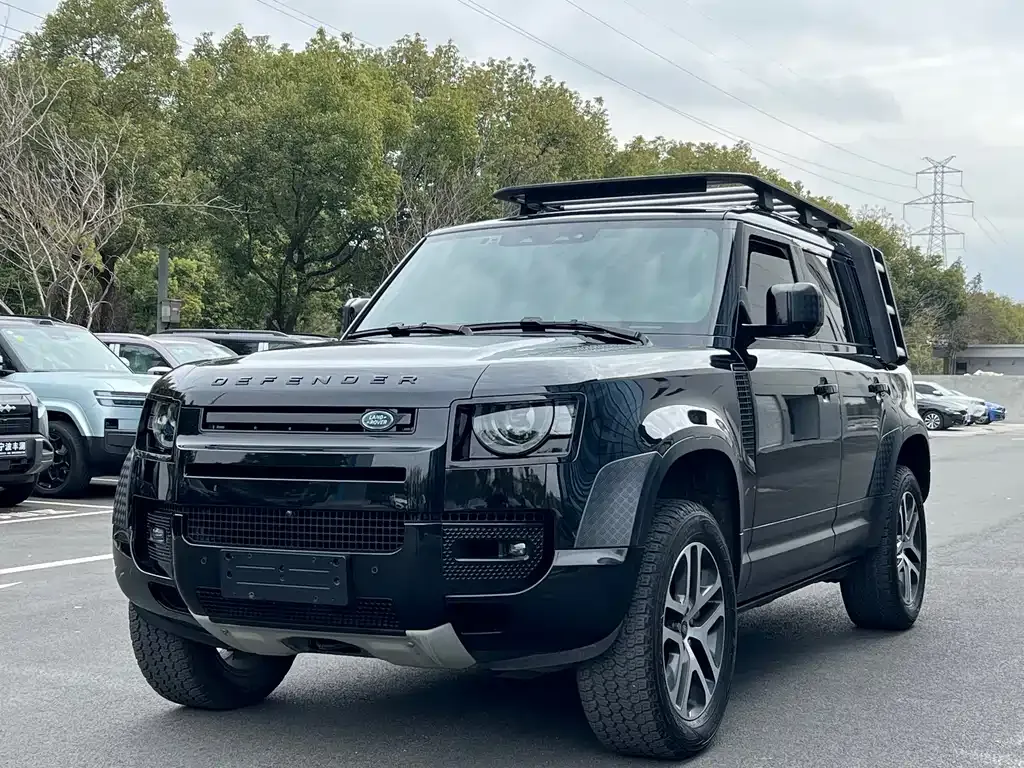Land Rover Defender — фото 1