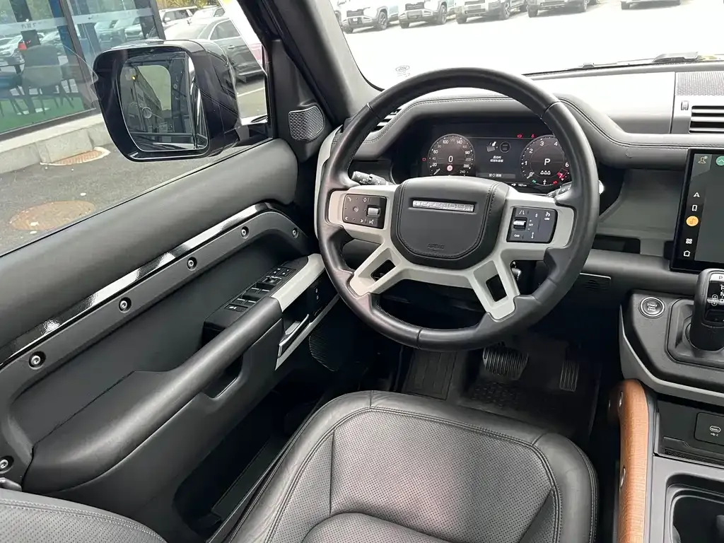 Land Rover Defender — фото 3