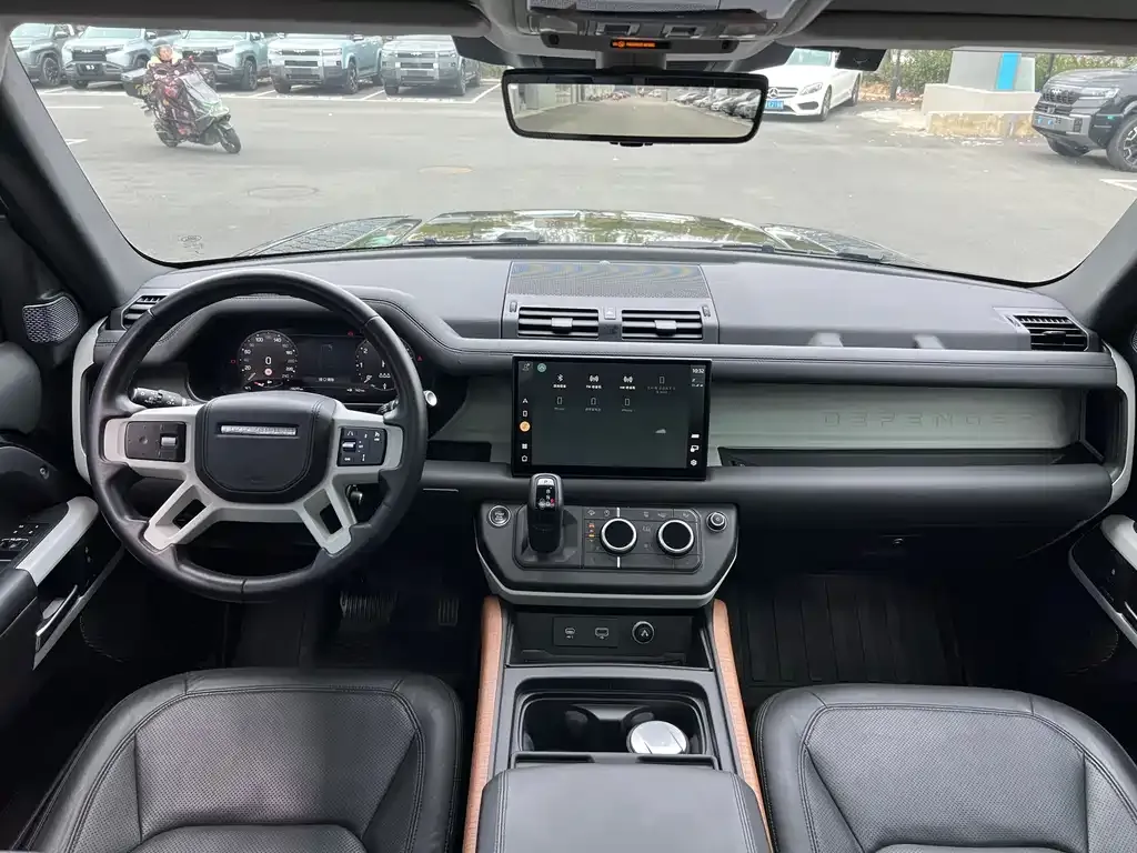 Land Rover Defender — фото 2
