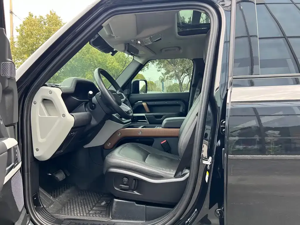 Land Rover Defender — фото 4