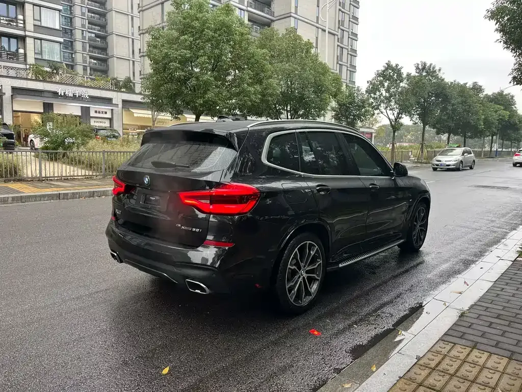 BMW X3 — фото 9