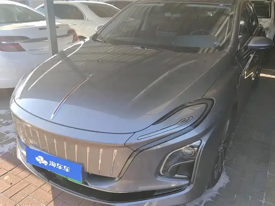 Hongqi E-QM5 — фото 8
