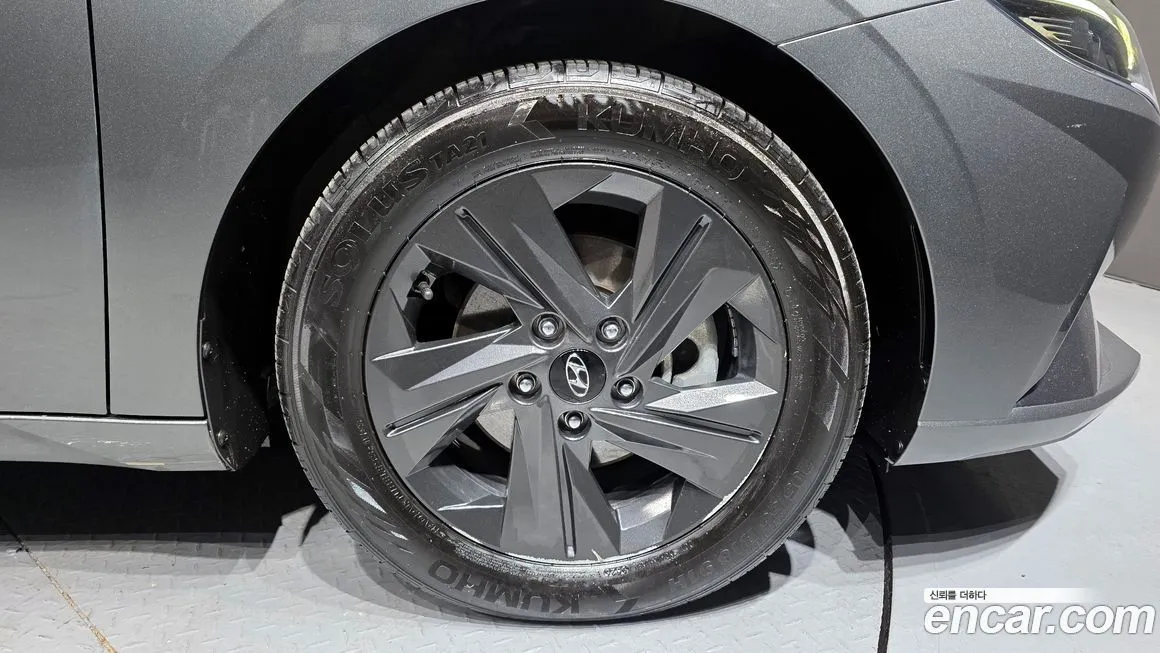Hyundai AVANTE — фото 10