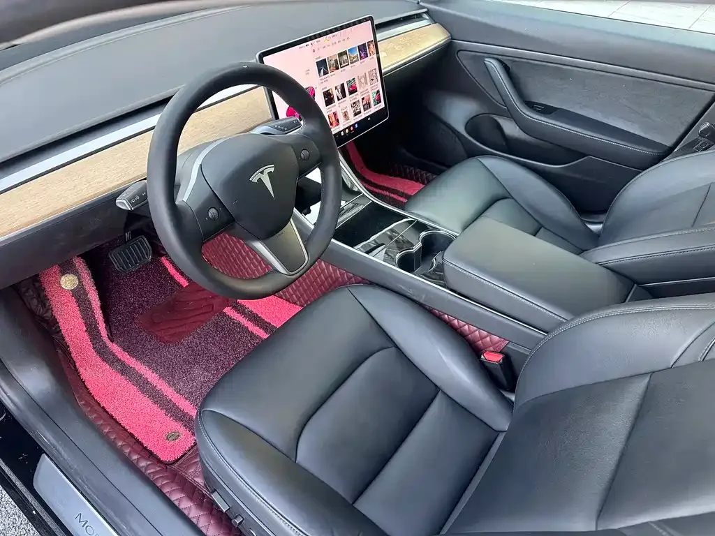 Tesla Model 3 — фото 8
