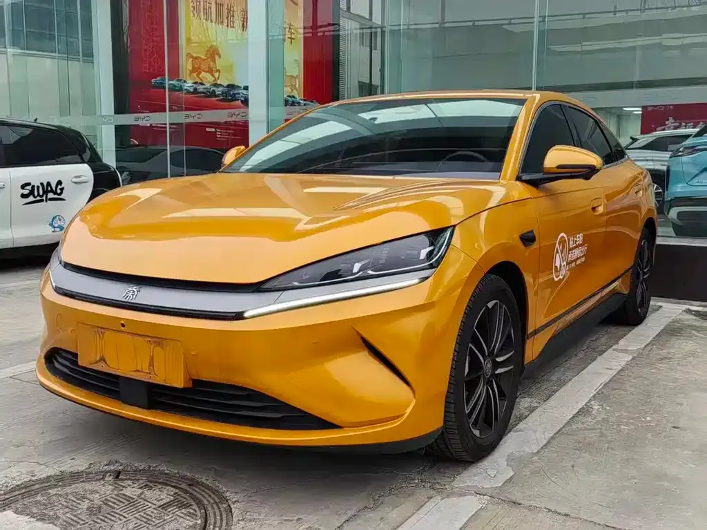 BYD Qin L — фото 1