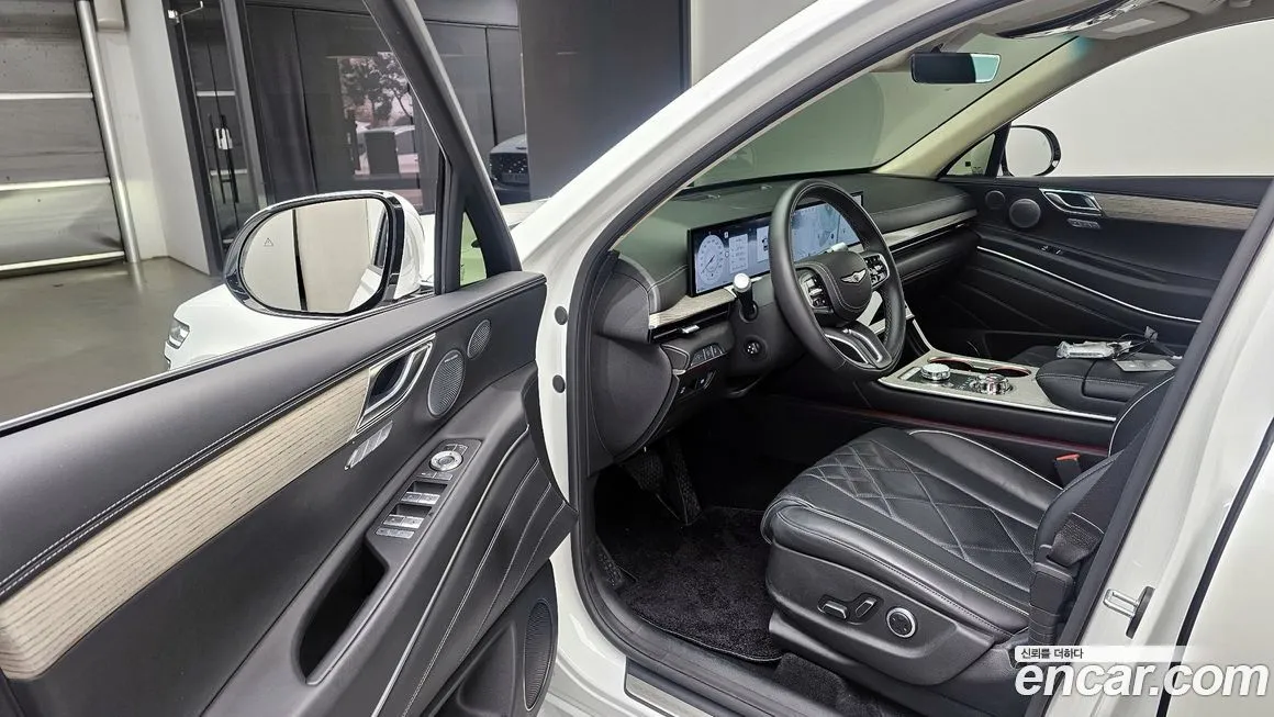 Genesis GV80 — фото 10
