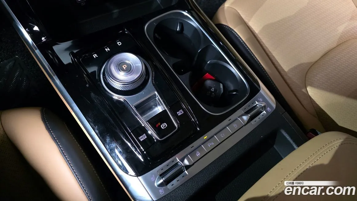 Kia Carnival — фото 10