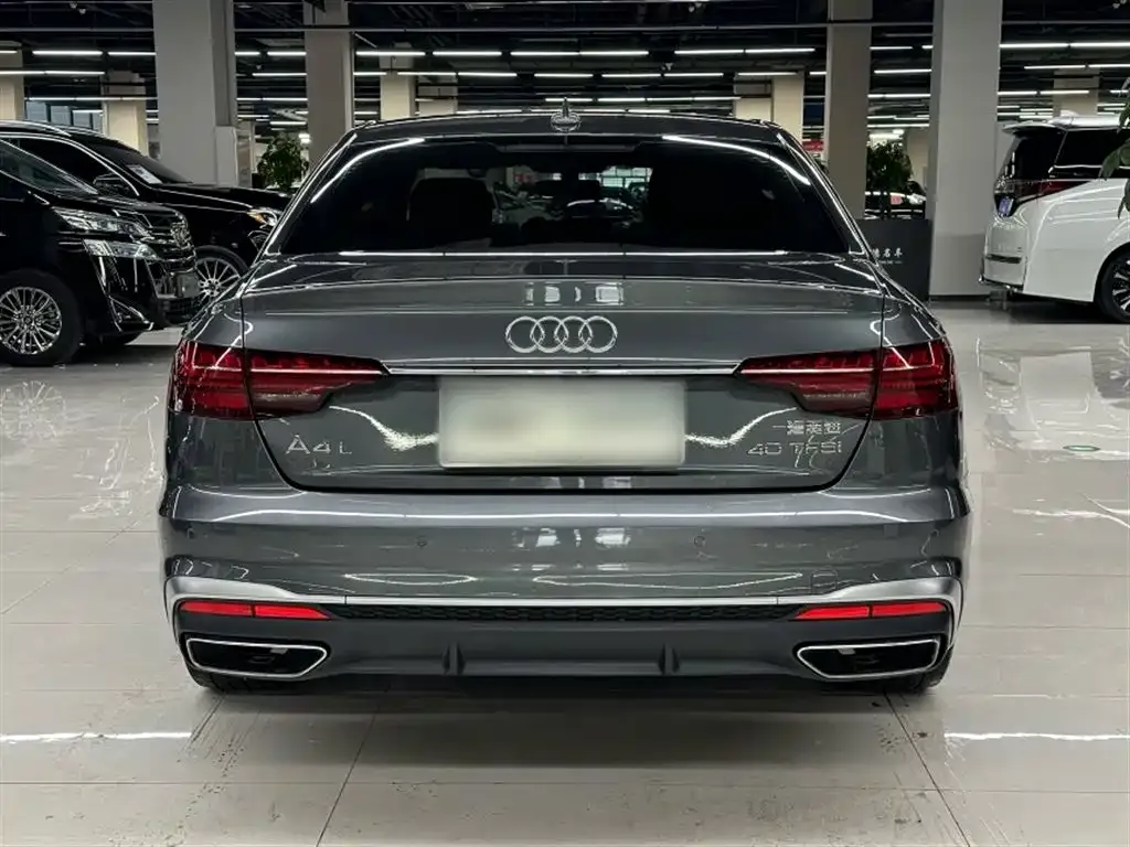 Audi A4L — фото 4