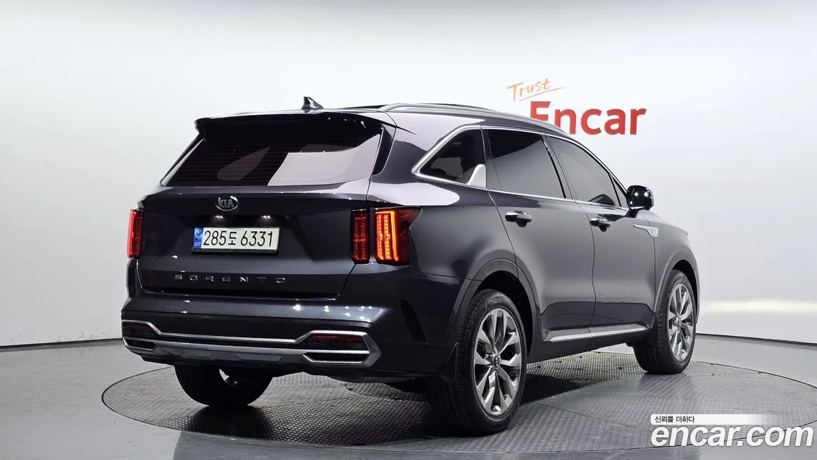Kia Sorento — фото 4