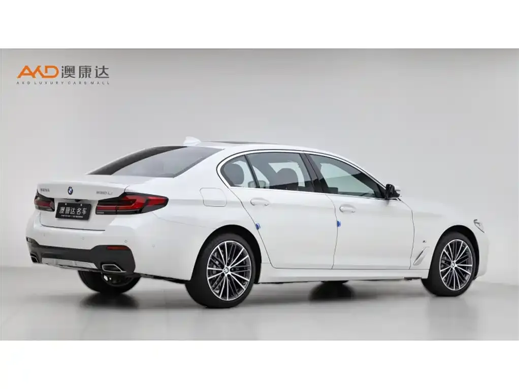 BMW 5 Series — фото 4