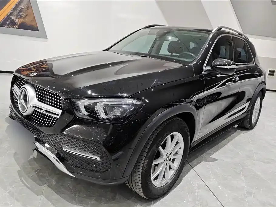 Mercedes-Benz GLE — фото 1