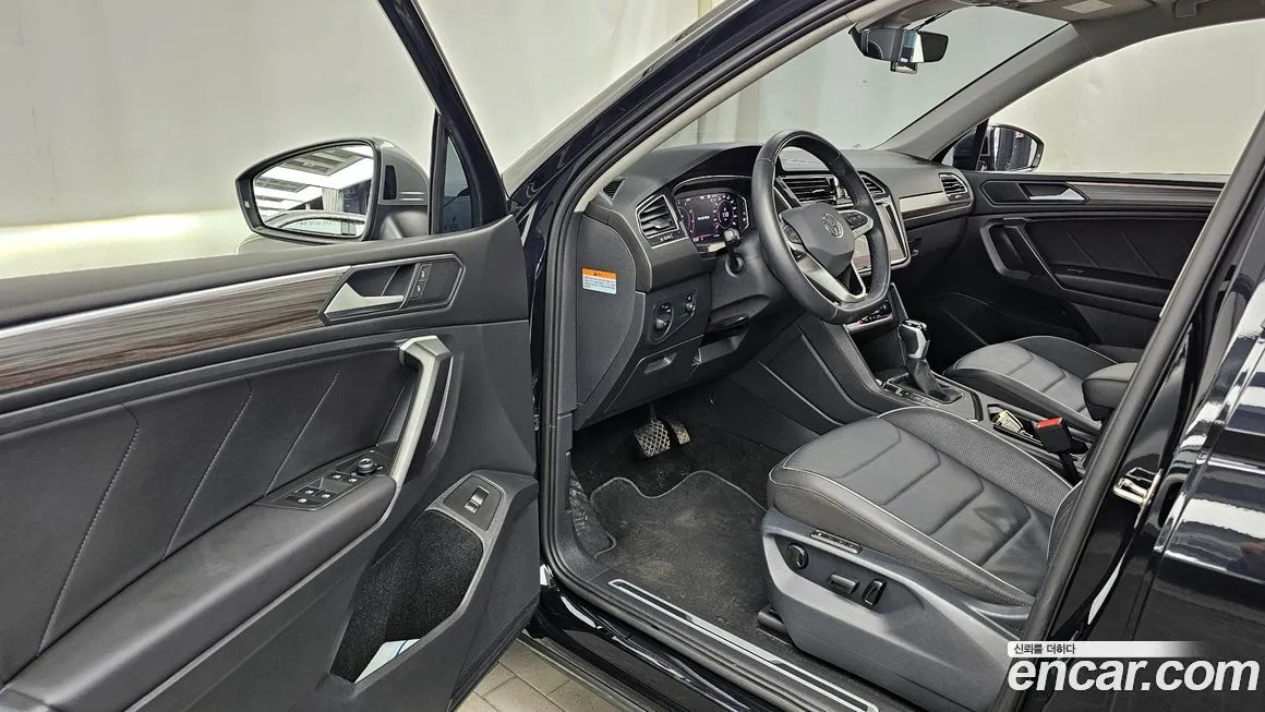 Volkswagen Tiguan — фото 8