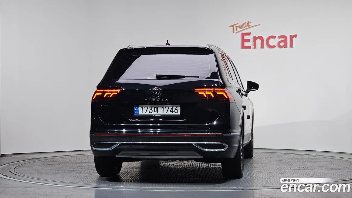 Volkswagen Tiguan — фото 3