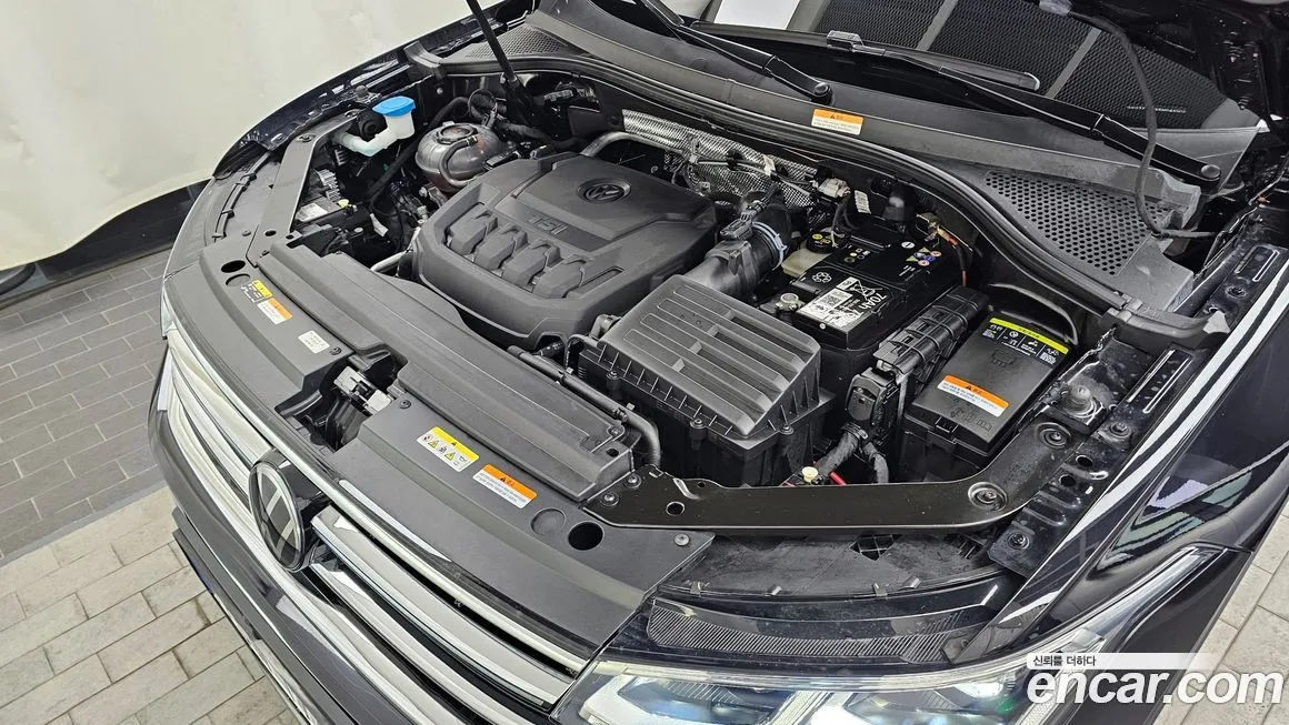 Volkswagen Tiguan — фото 10