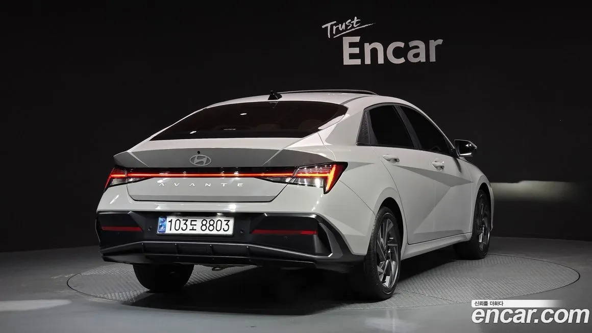 Hyundai AVANTE — фото 2