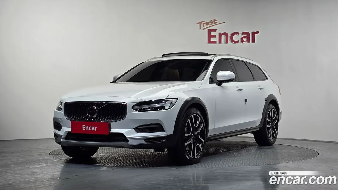 Volvo V90 — фото 1