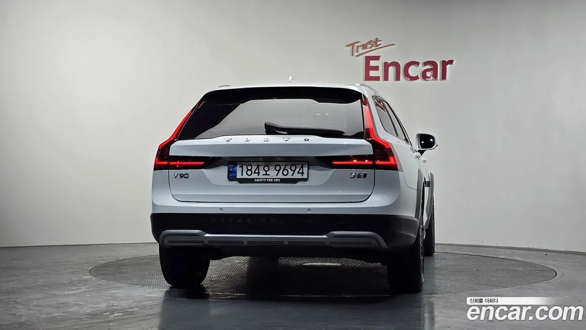 Volvo V90 — фото 2