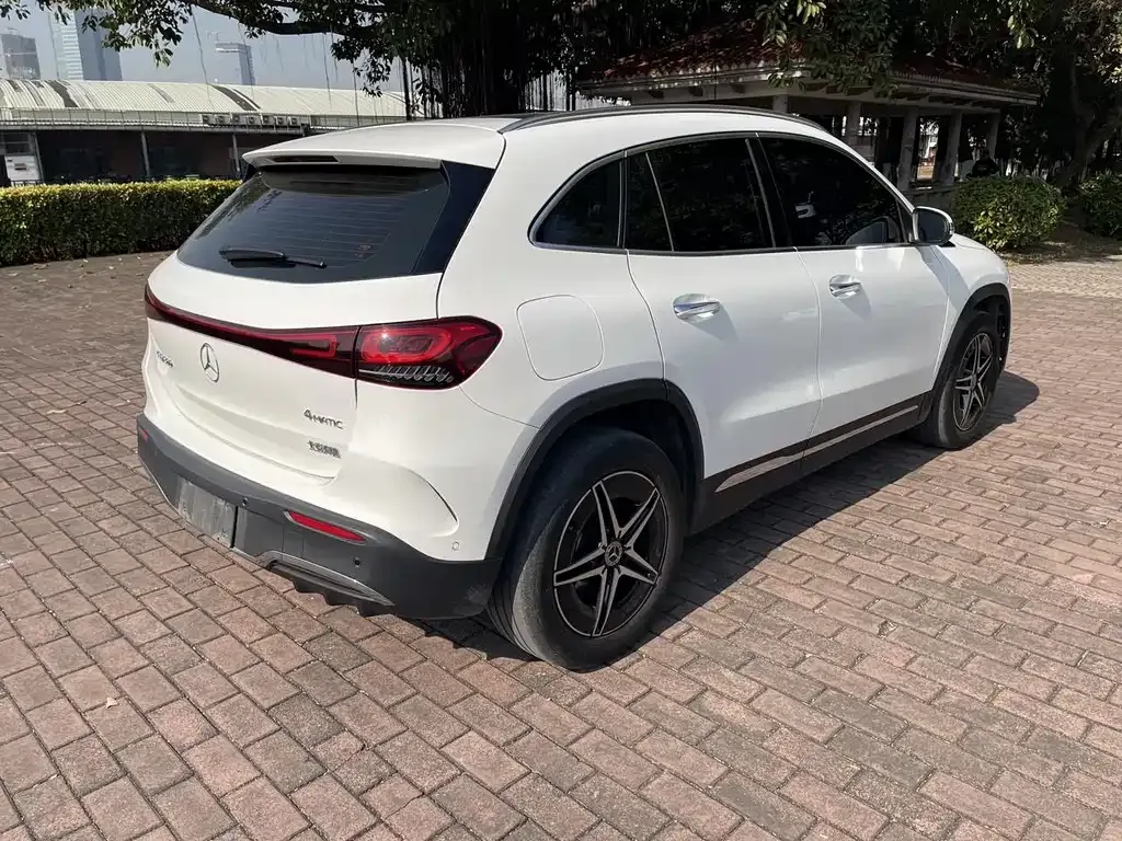 Mercedes-Benz EQA — фото 10