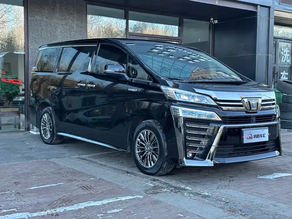 Toyota Vellfire — фото 8
