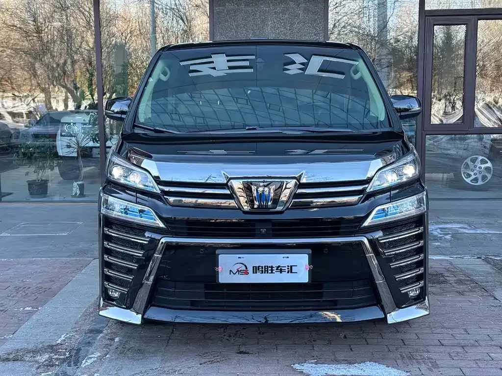 Toyota Vellfire — фото 6