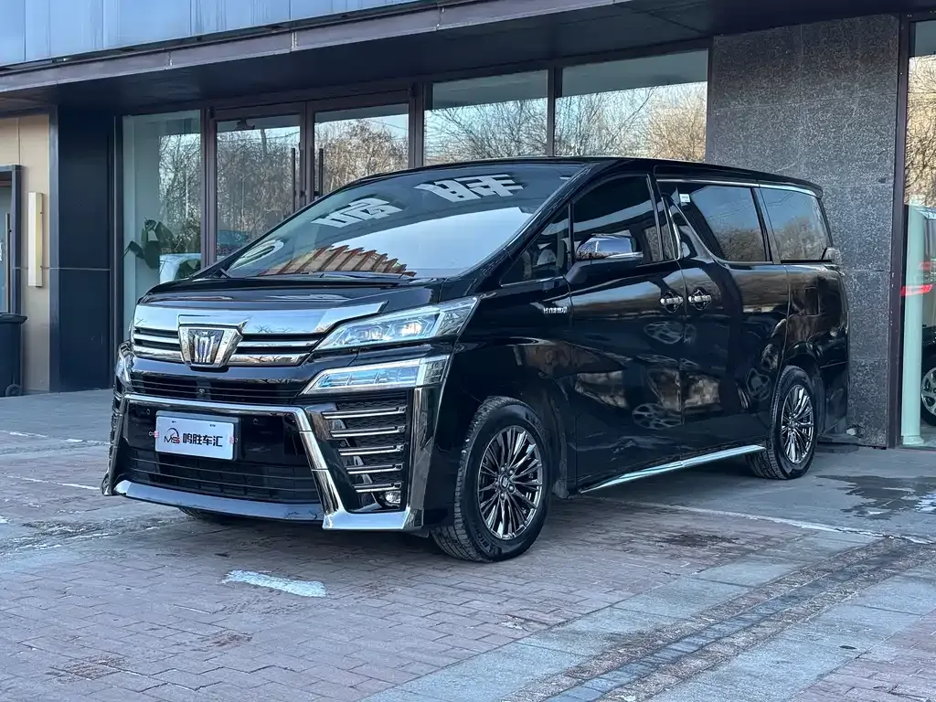 Toyota Vellfire — фото 10