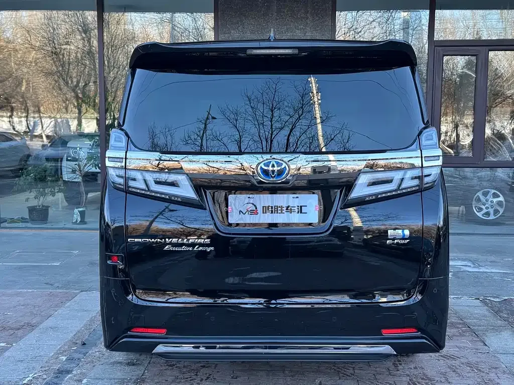 Toyota Vellfire — фото 7