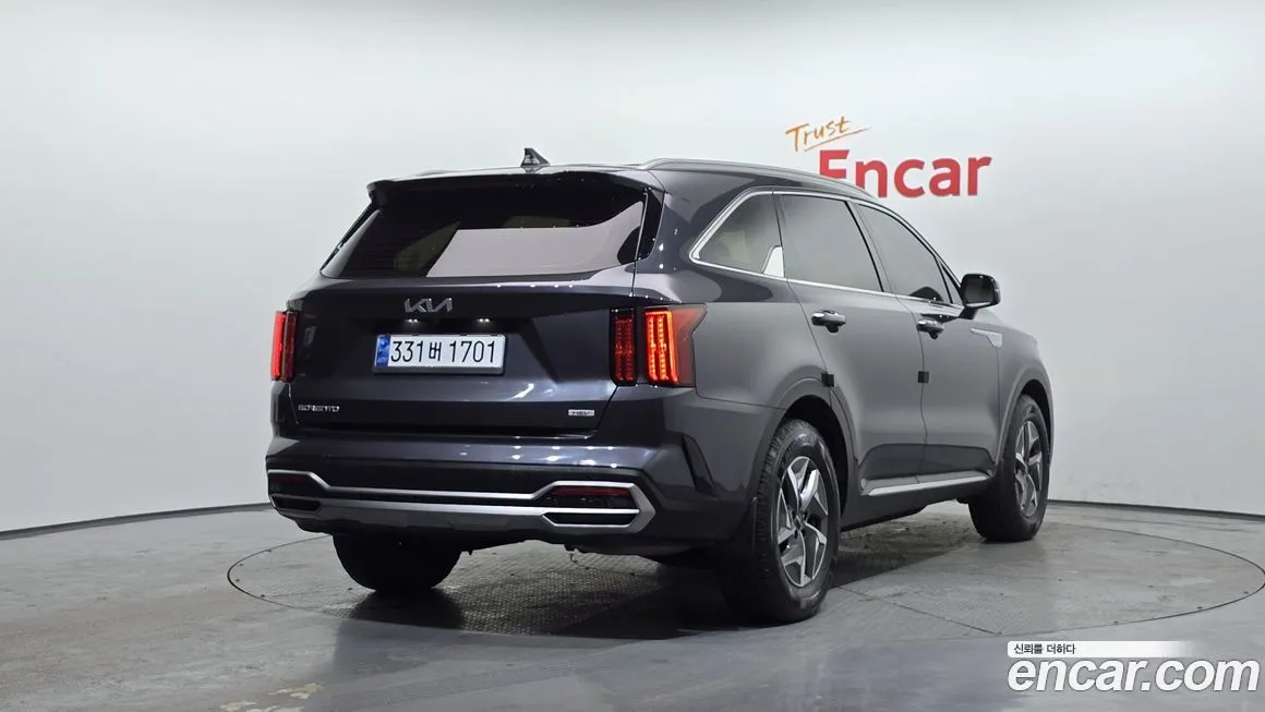 Kia Sorento — фото 8