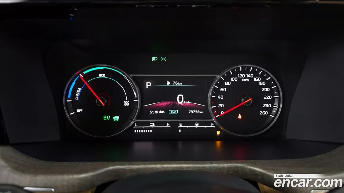Kia Sorento — фото 4
