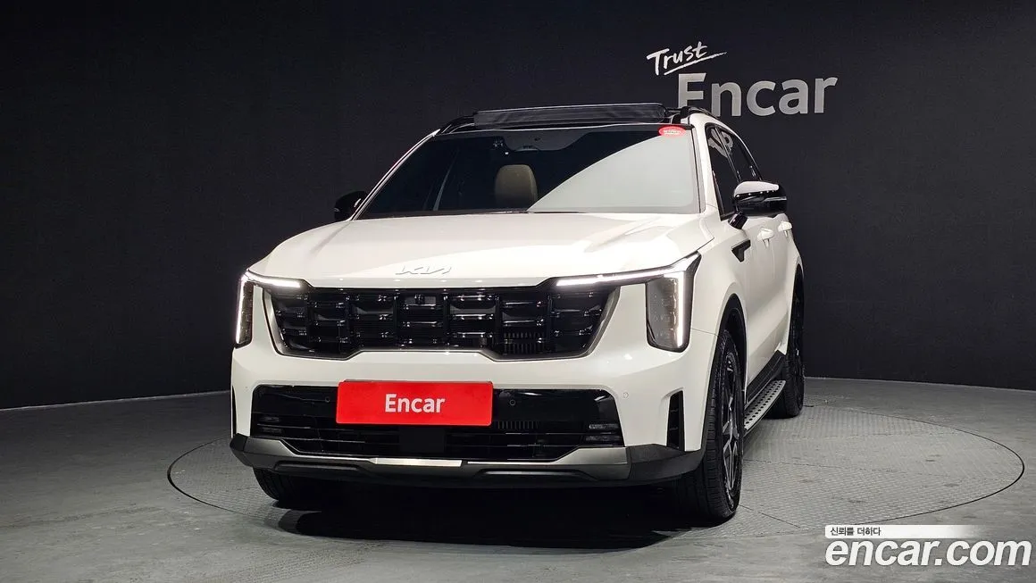 Kia Sorento — фото 10