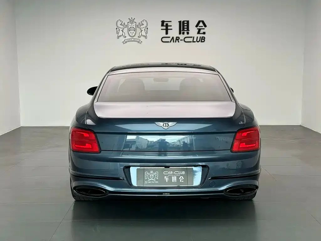 Bentley Flying Spur — фото 10