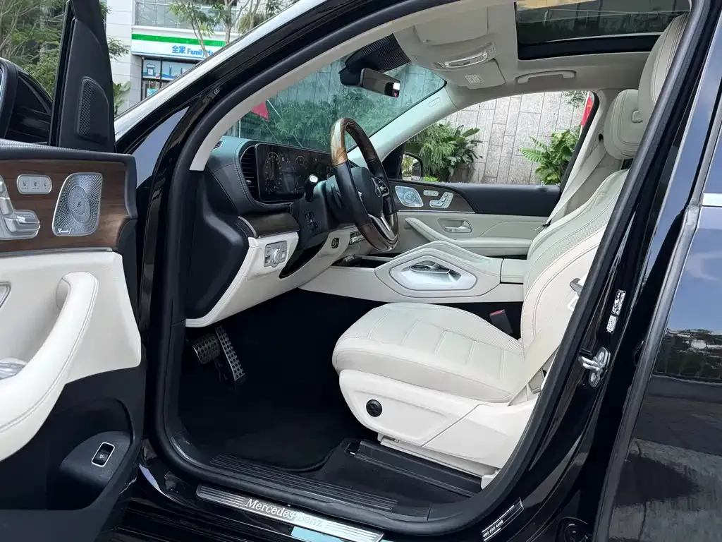 Mercedes-Benz GLS — фото 2