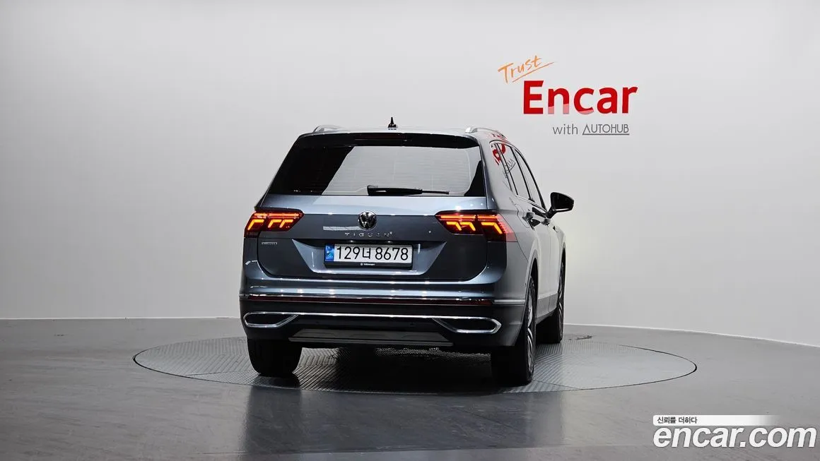 Volkswagen Tiguan — фото 5
