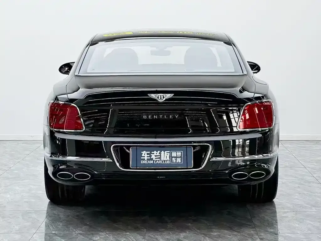 Bentley Flying Spur — фото 9