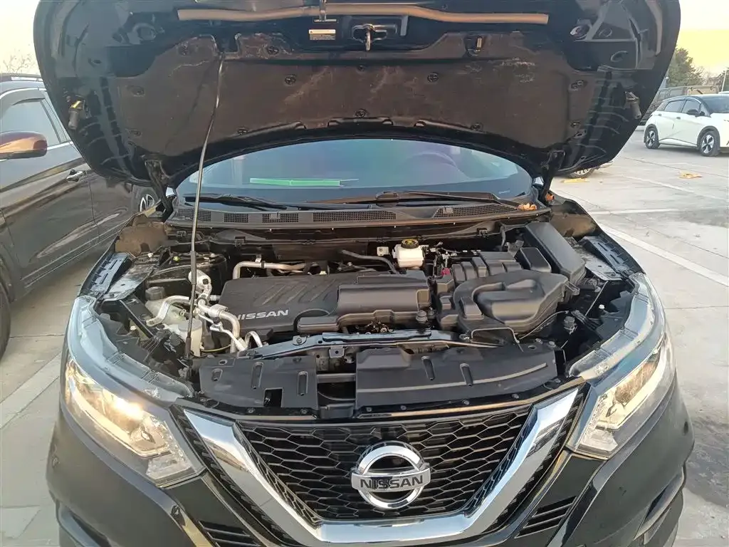 Nissan Qashqai — фото 9